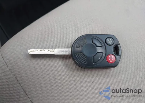 2016 Ford Focus Se z USA, uszkodzony, nr VIN 1FADP3F22GL391450